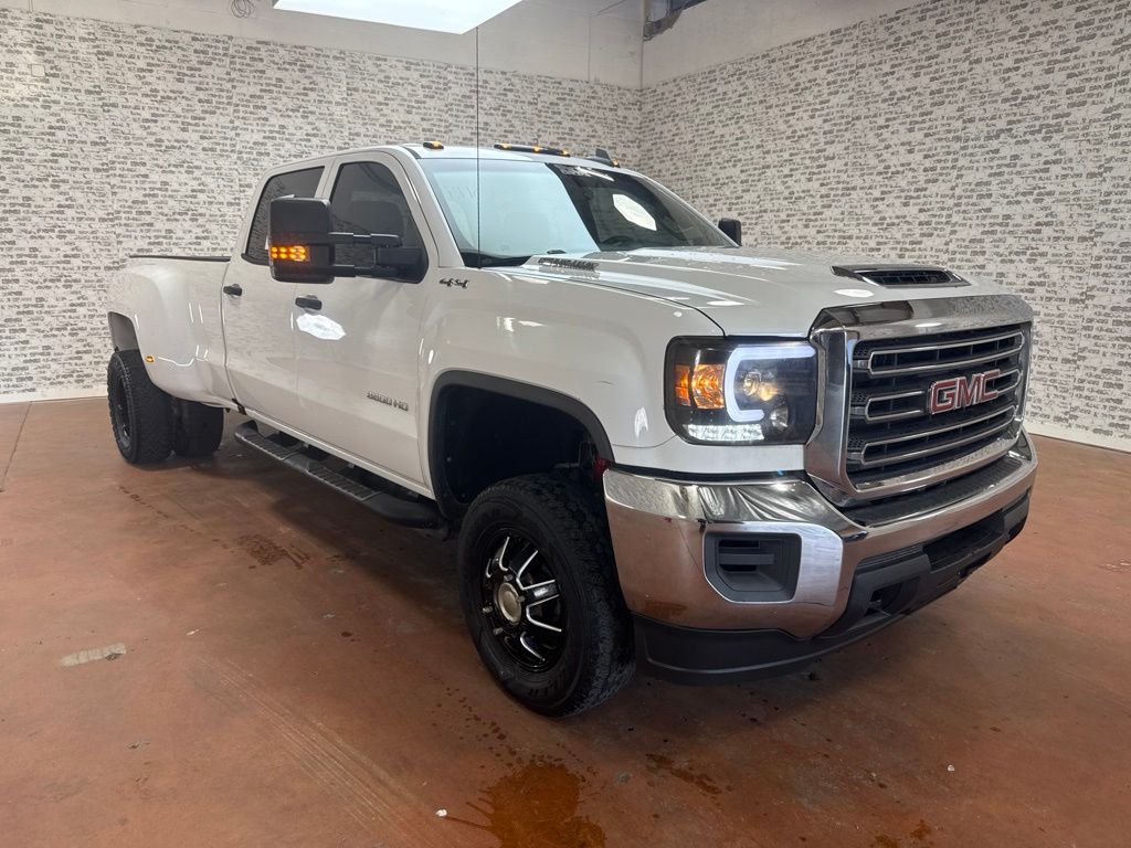Summit White 2018 GMC Sierra 3500HD Pickup Truck Four-Wheel Drive 6-Speed Automatic