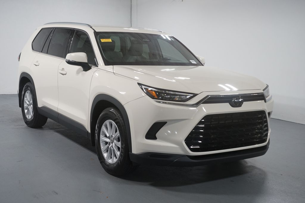 Thumbnail: 2024 Toyota Grand Highlander - 3