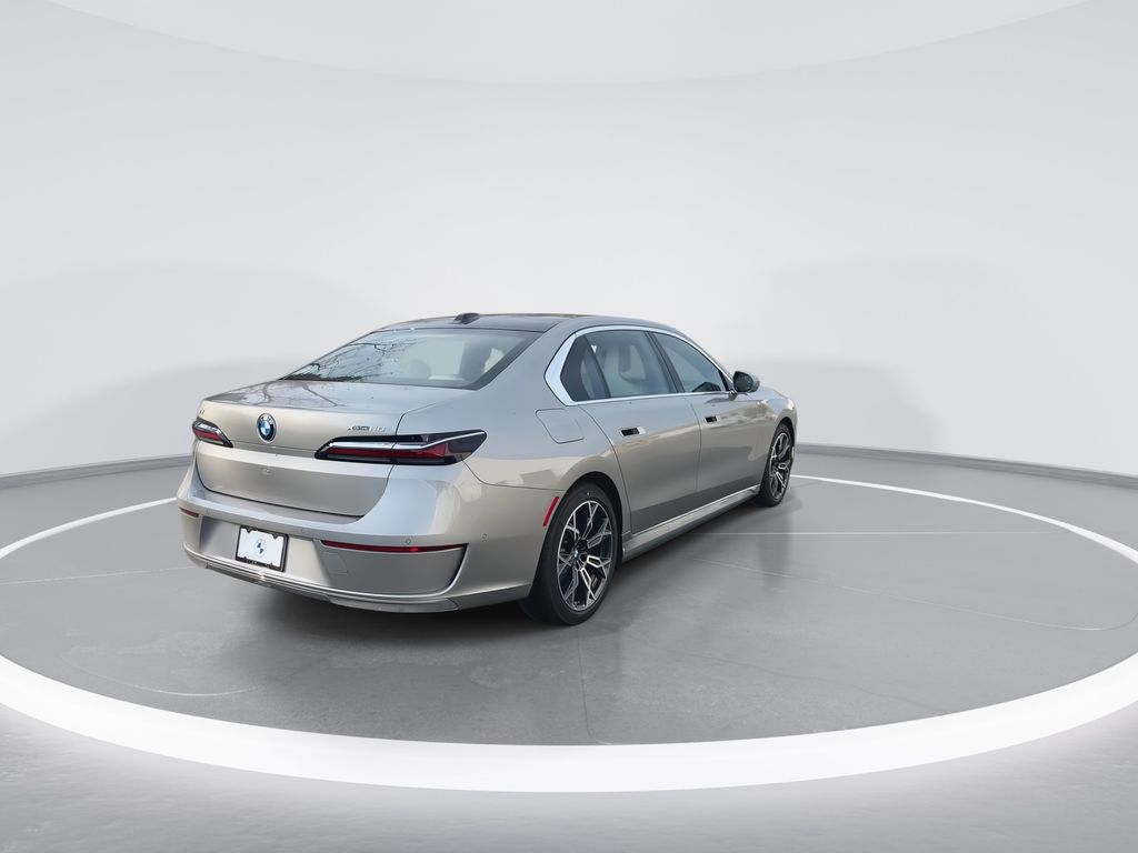 Thumbnail: 2026 BMW i7 - 8