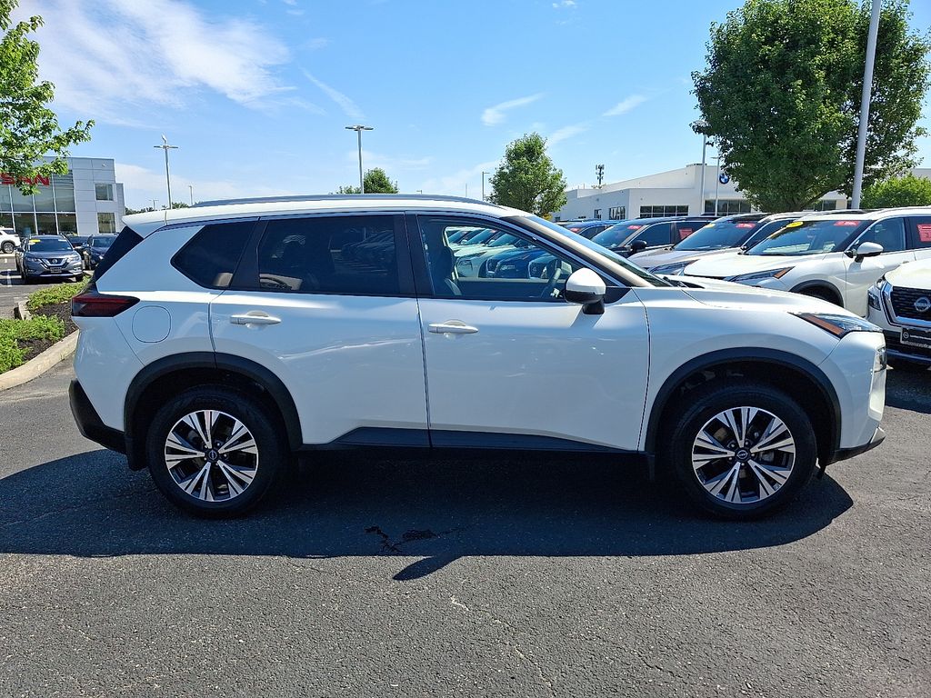 Thumbnail: 2022 Nissan Rogue - 7