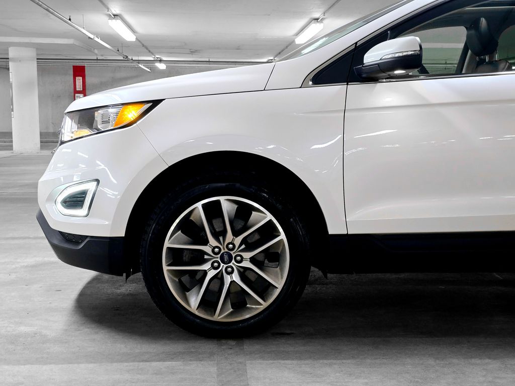 2018 Ford Edge Titanium 13