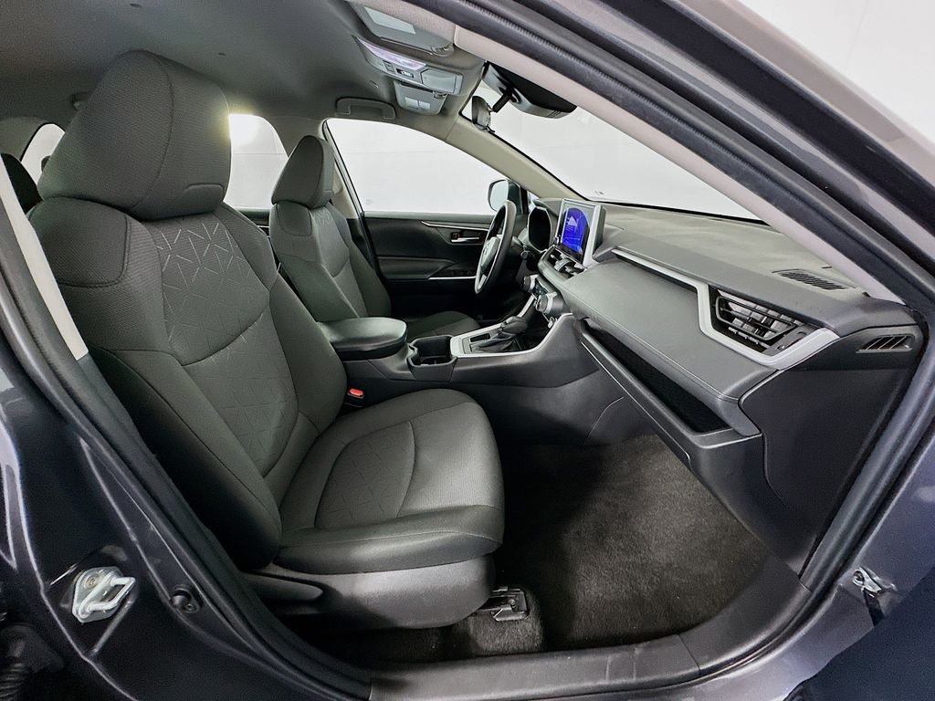 Thumbnail: 2024 Toyota RAV4 - 28