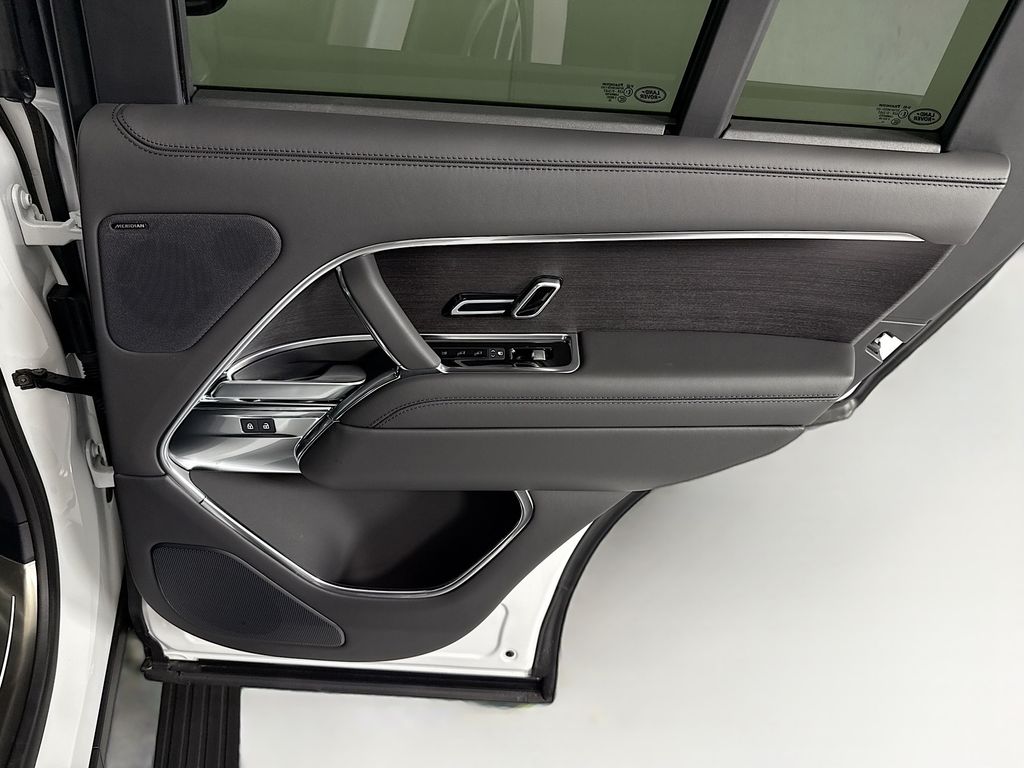 Thumbnail: 2026 Land Rover Range Rover - 27