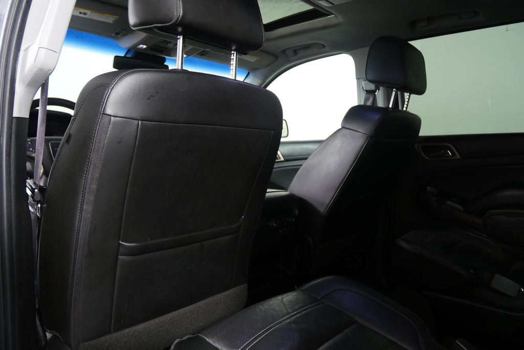 2017 GMC Yukon XL Denali 17