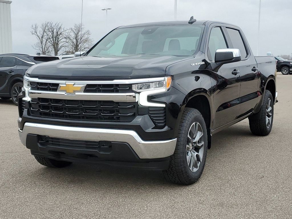 2024 Chevrolet Silverado 1500 LT 2