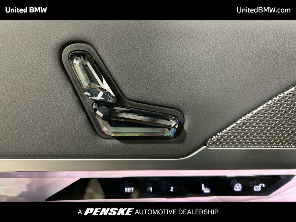 2023 BMW 7 Series 740i 12