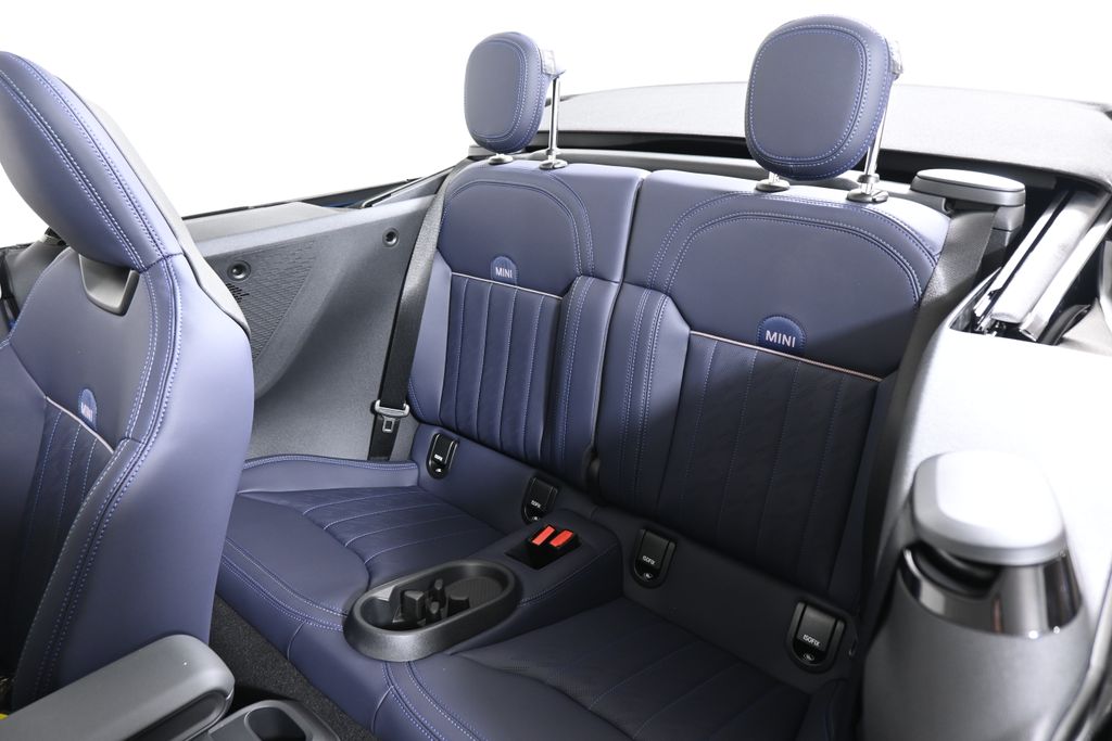 Thumbnail: 2026 MINI Cooper - 30