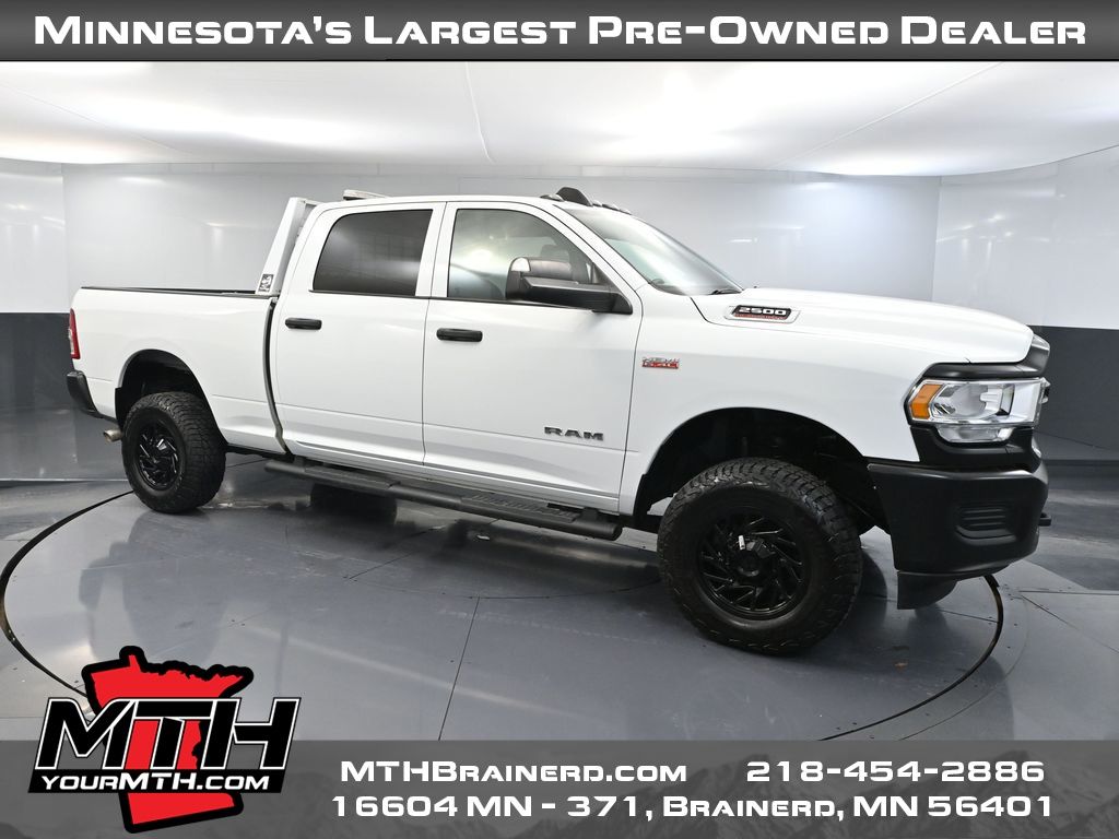 2022 RAM 2500 Tradesman Crew Cab 4WD