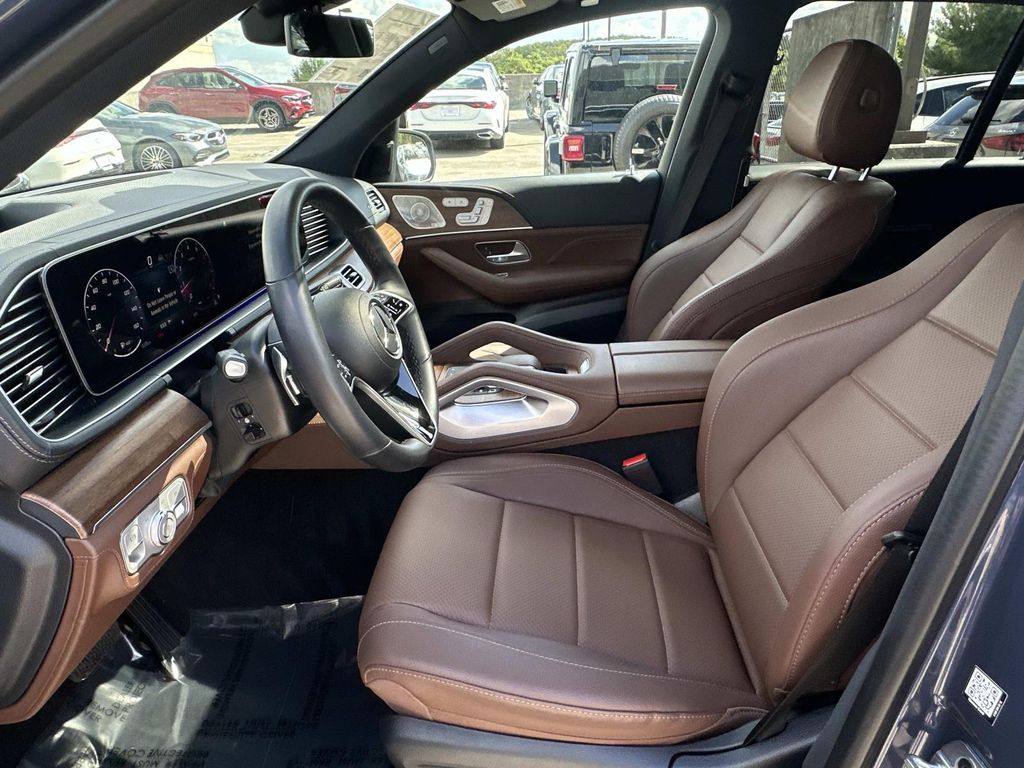 Thumbnail: 2026 Mercedes-Benz GLE - 15