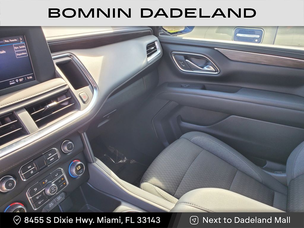 2024 Chevrolet Suburban LS photo