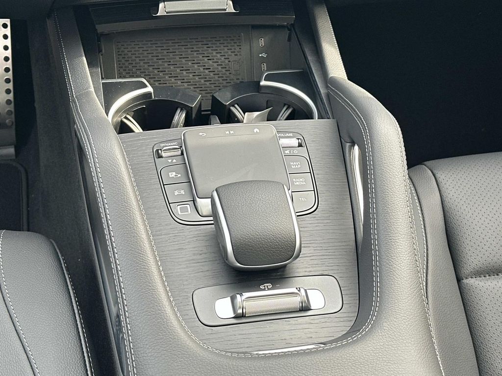 Thumbnail: 2026 Mercedes-Benz GLS - 19