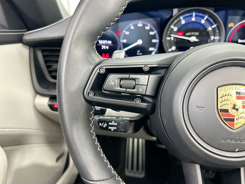 Thumbnail: 2023 Porsche 911 - 14