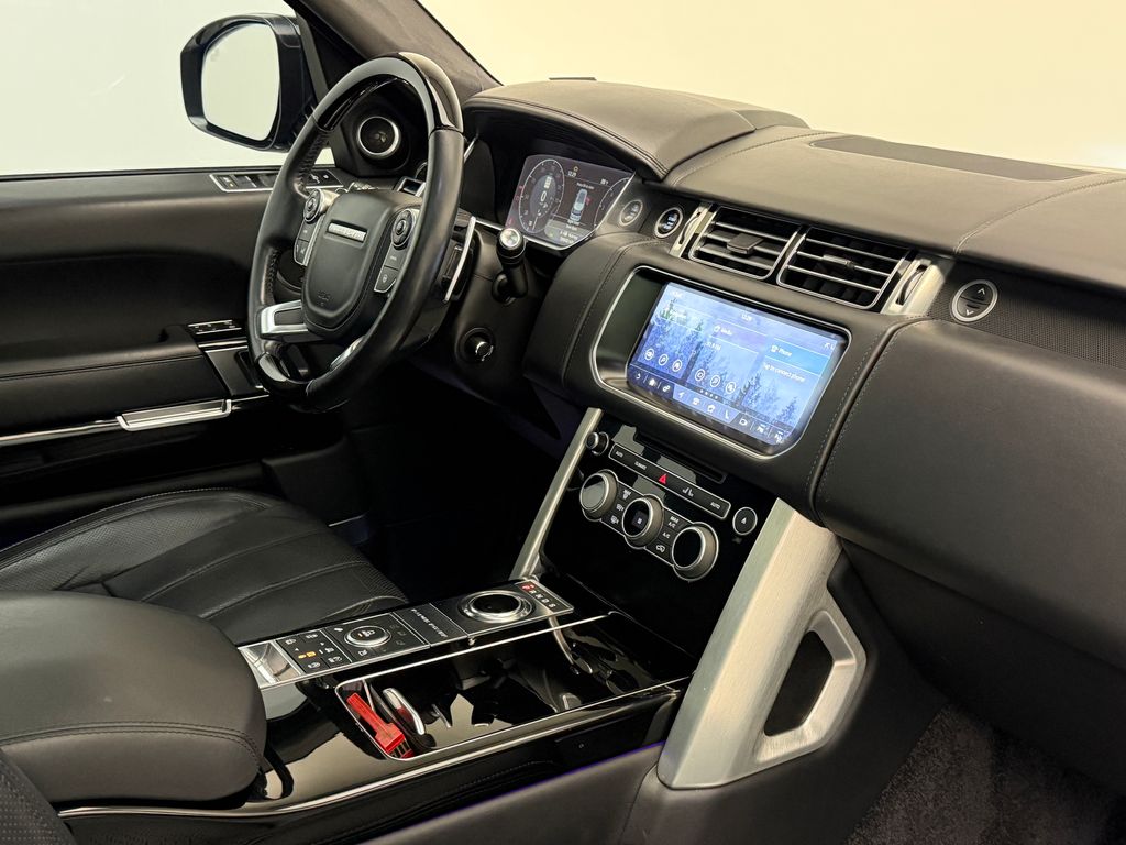 Thumbnail: 2017 Land Rover Range Rover - 10