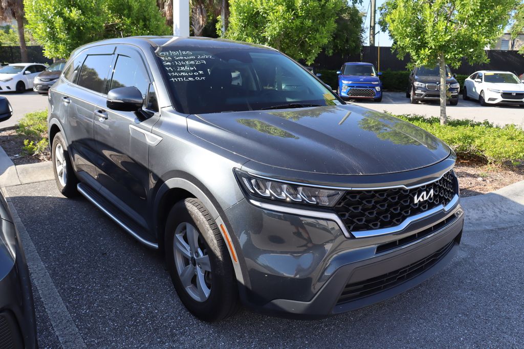Thumbnail: 2022 Kia Sorento - 6