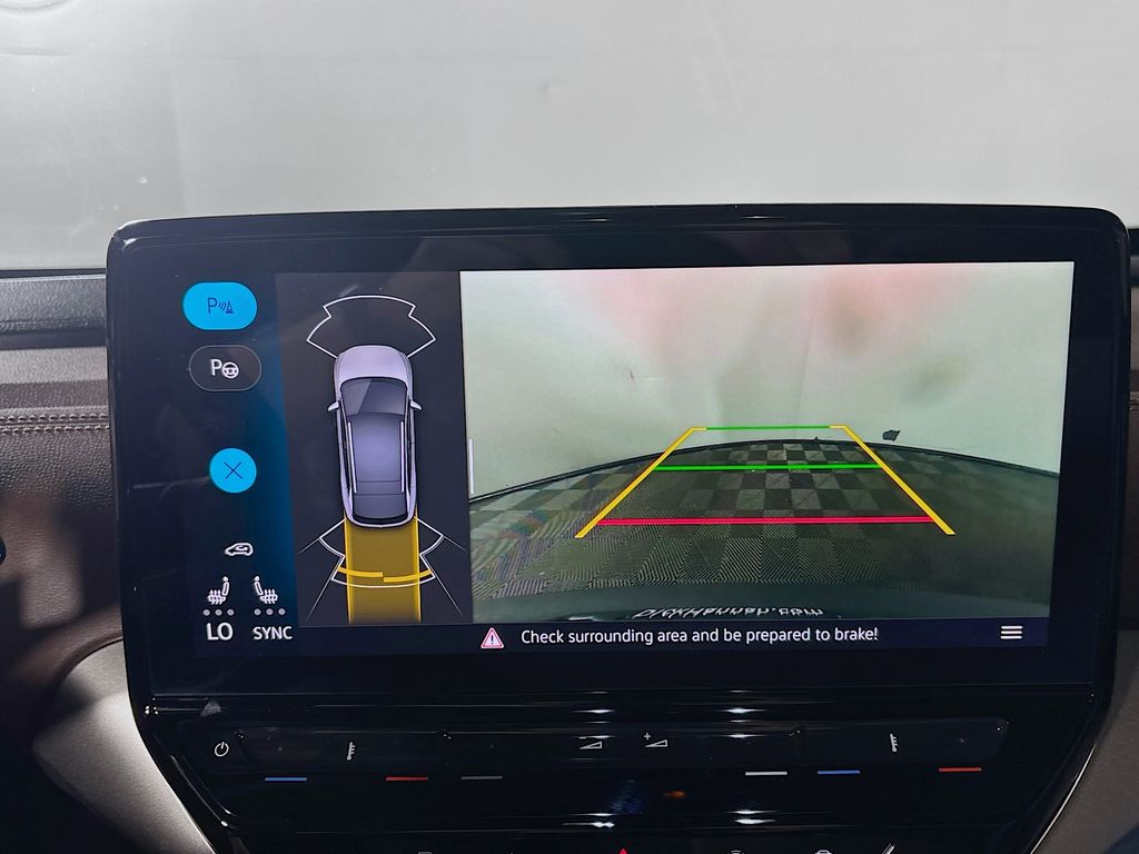 2023 Volkswagen ID.4 Pro