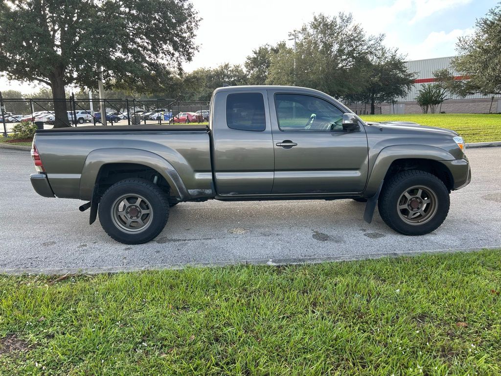 Thumbnail: 2012 Toyota Tacoma - 6