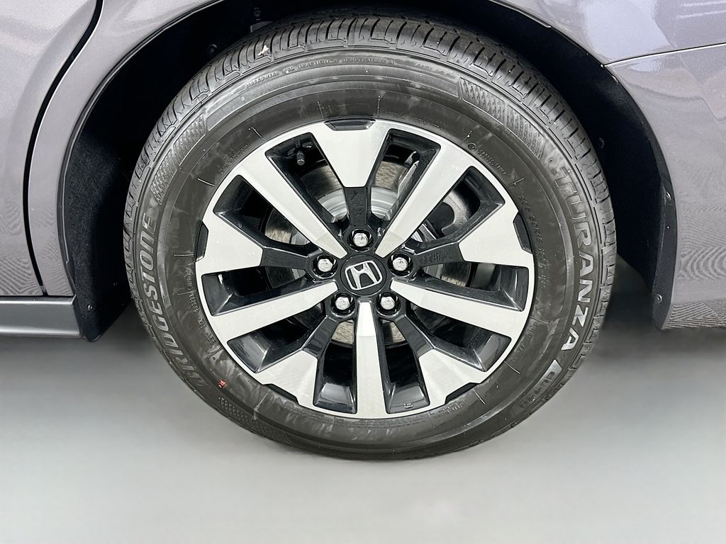 Thumbnail: 2026 Honda Odyssey - 22