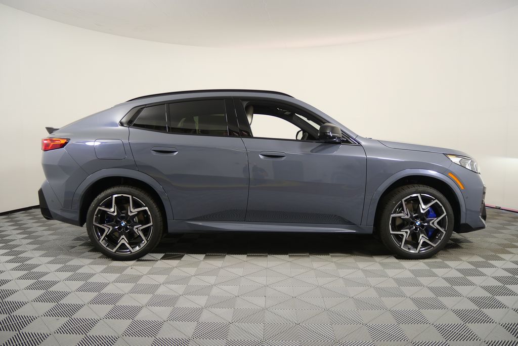Thumbnail: 2025 BMW X2 - 2