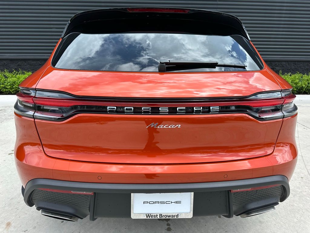 Thumbnail: 2025 Porsche Macan - 11