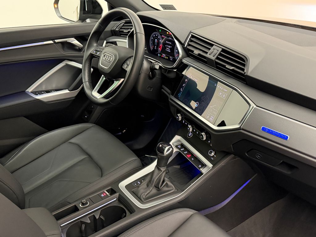 Thumbnail: 2023 Audi Q3 - 12