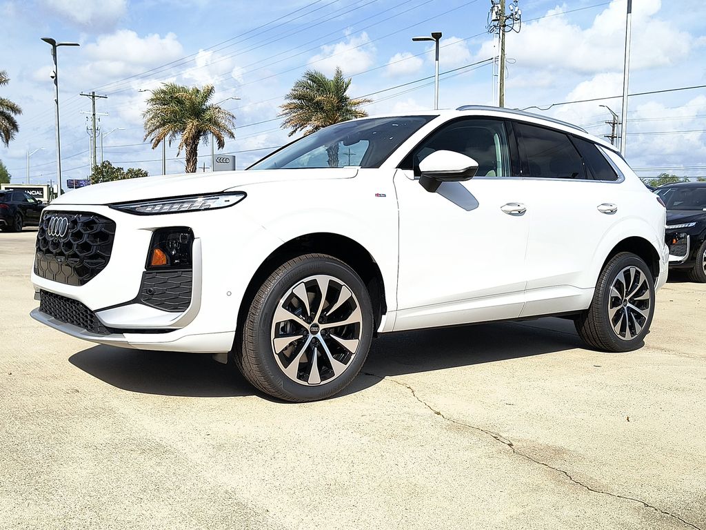 Glacier White Metallic 2026 Audi Q3 quattro S Line TFSI SUV / Crossover All-Wheel Drive 7-Speed Automatic