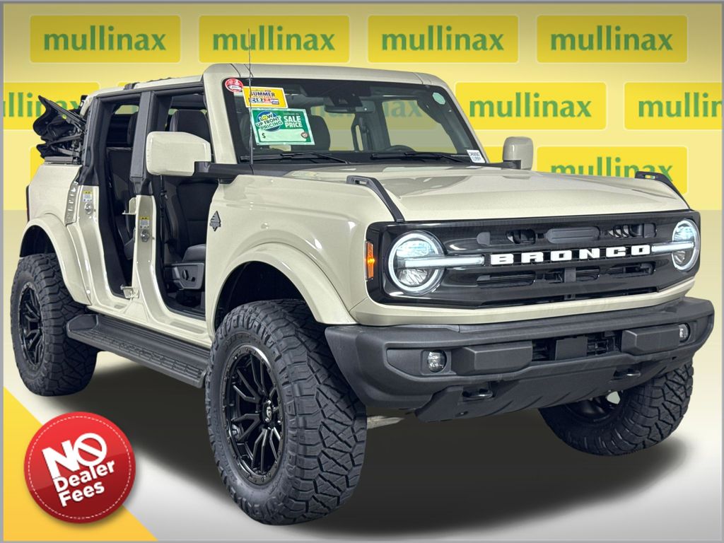 2026 Ford Bronco Outer Banks