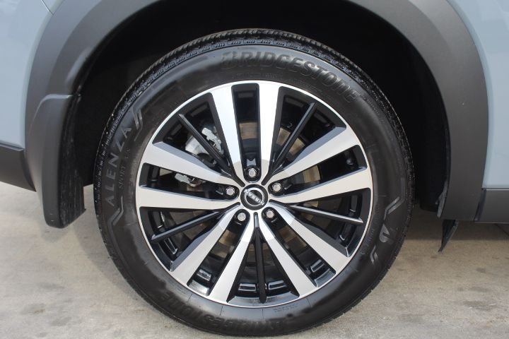 Used Car 2024 Nissan Pathfinder  Platinum For Sale Under $40,000 In Georgetown, Texas