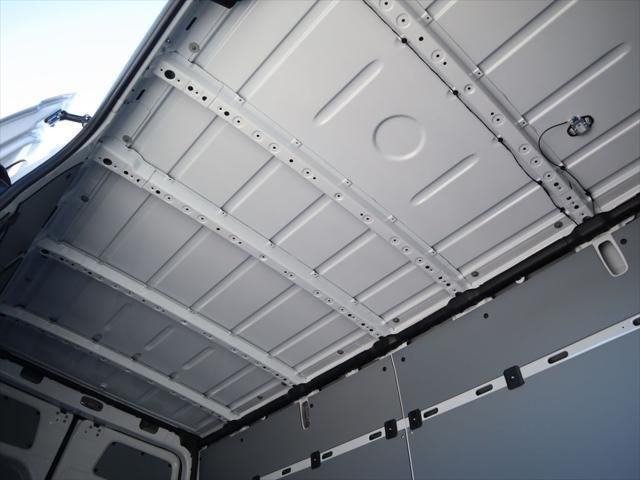 Thumbnail: 2026 Mercedes-Benz Sprinter - 28