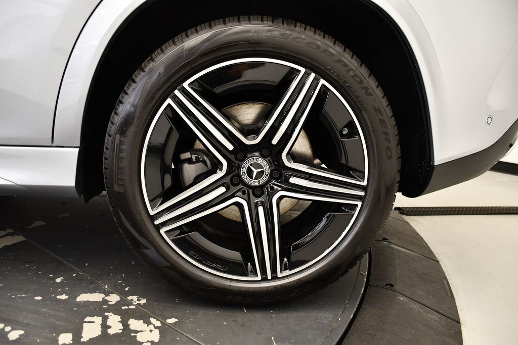 Thumbnail: 2025 Mercedes-Benz GLE - 14