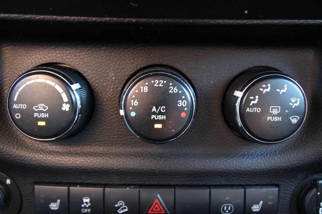 Used 2013 Jeep Wrangler SUV