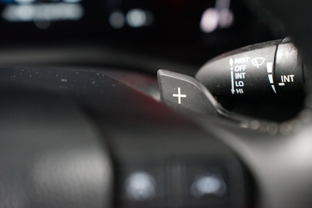 Thumbnail: 2025 Toyota Camry - 15