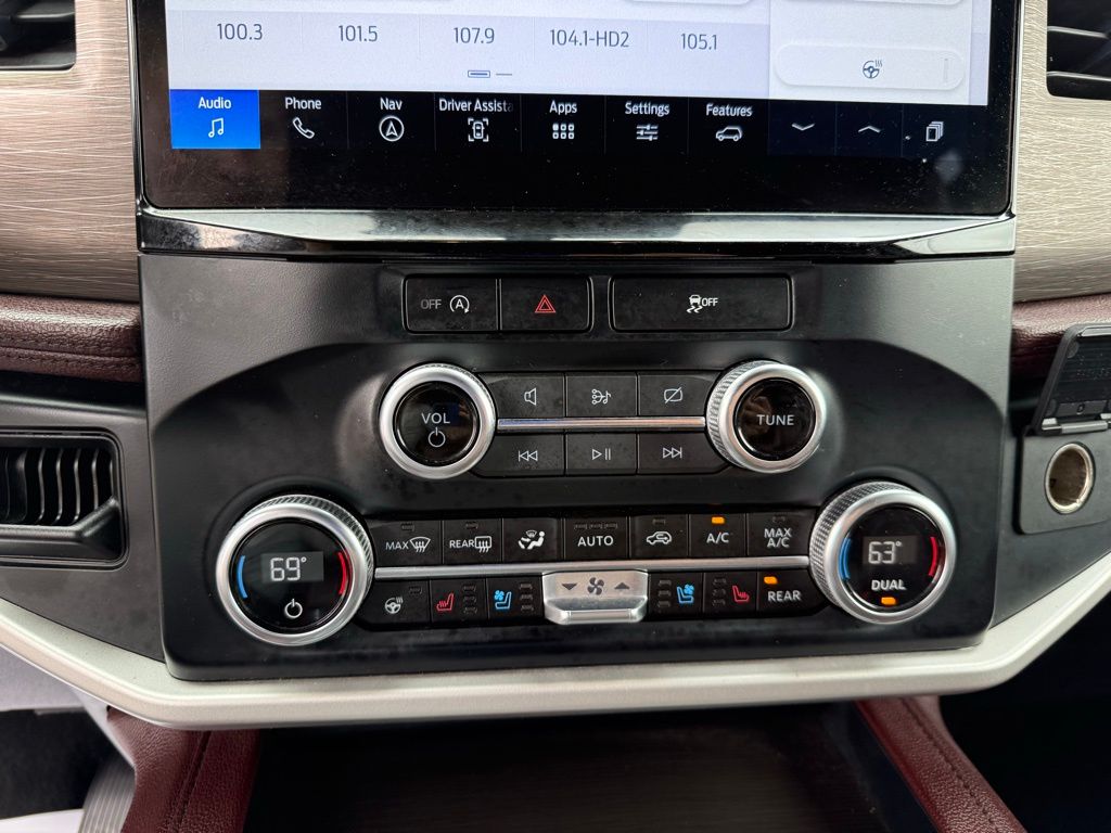 Thumbnail: 2024 Ford Expedition - 19