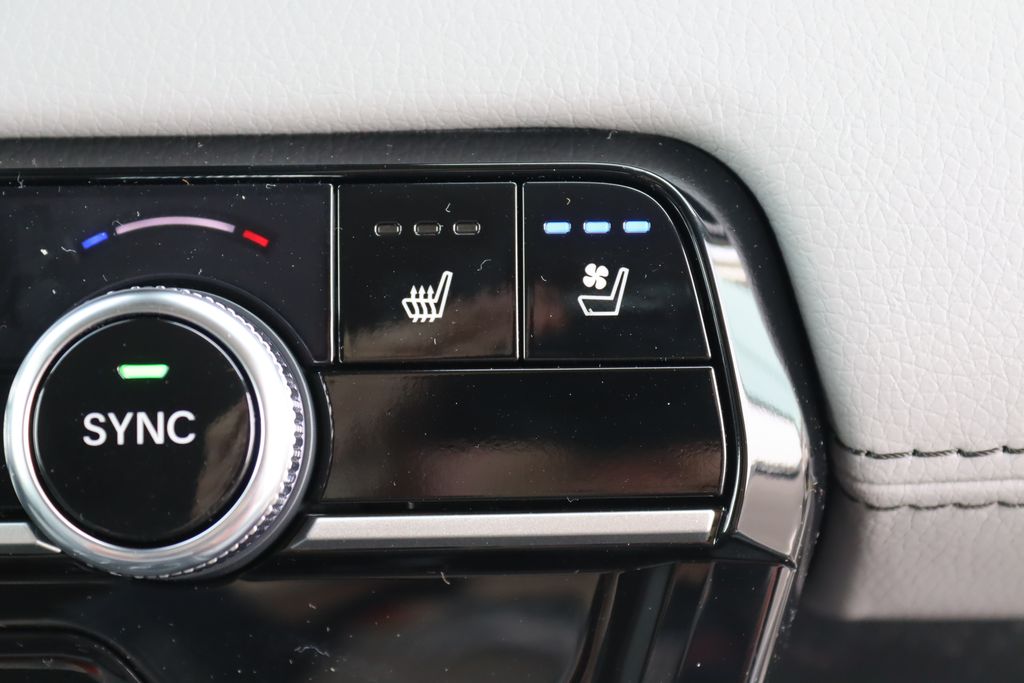 2025 Honda Pilot Elite 26