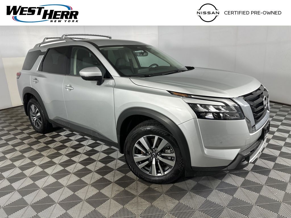 2025 Nissan Pathfinder SL 4WD