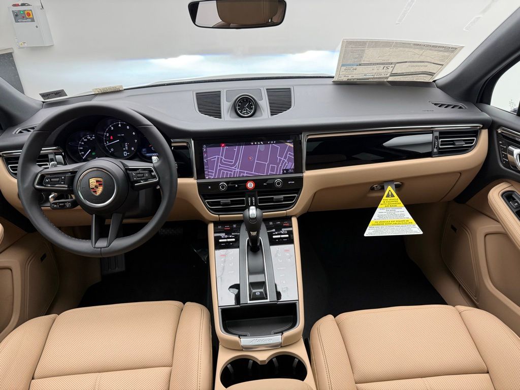 Thumbnail: 2026 Porsche Macan - 25