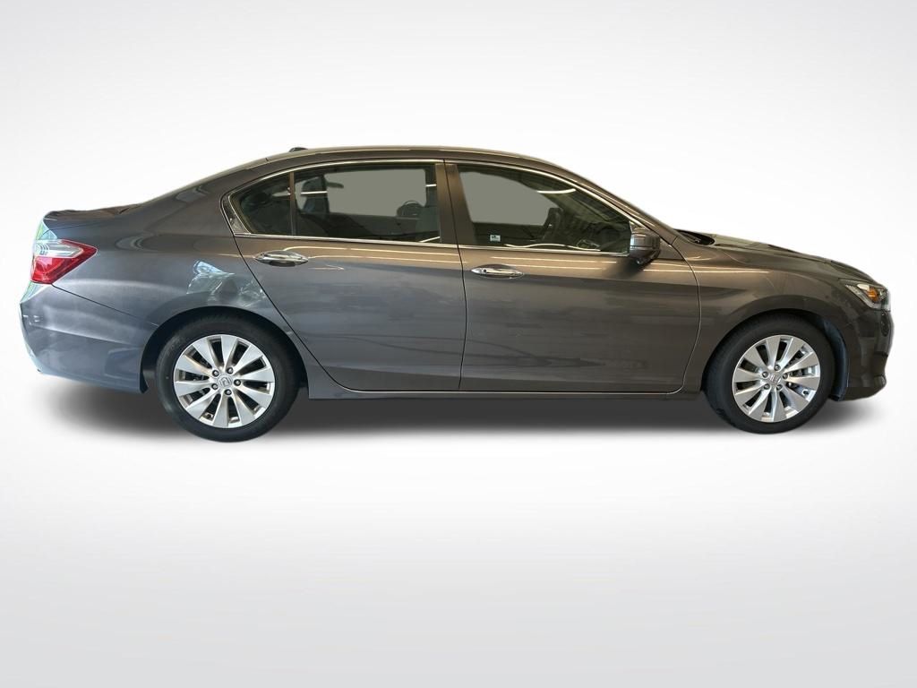 Used 2015 Gray Honda EX-L image 6