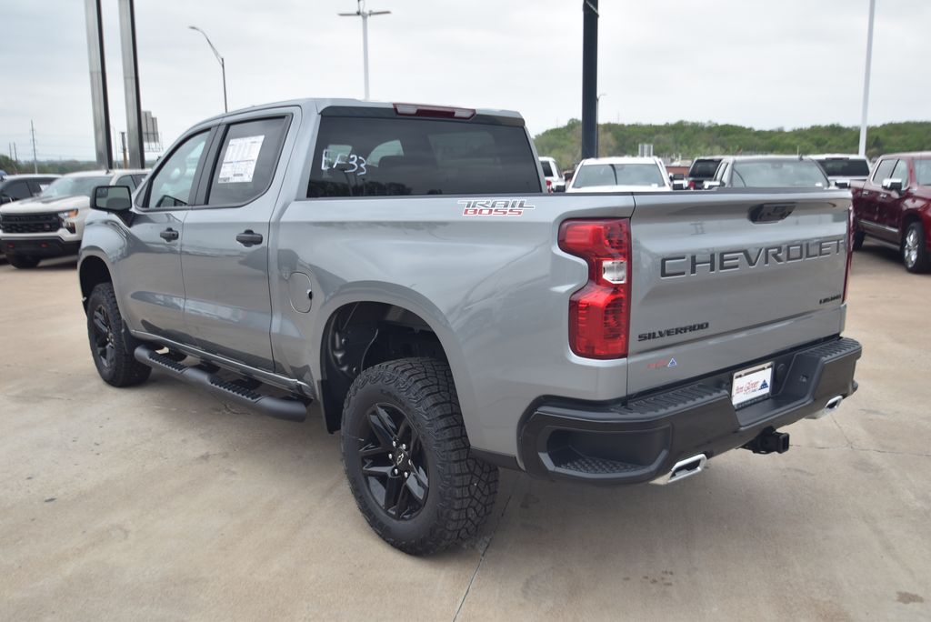 View vehicle photo 6