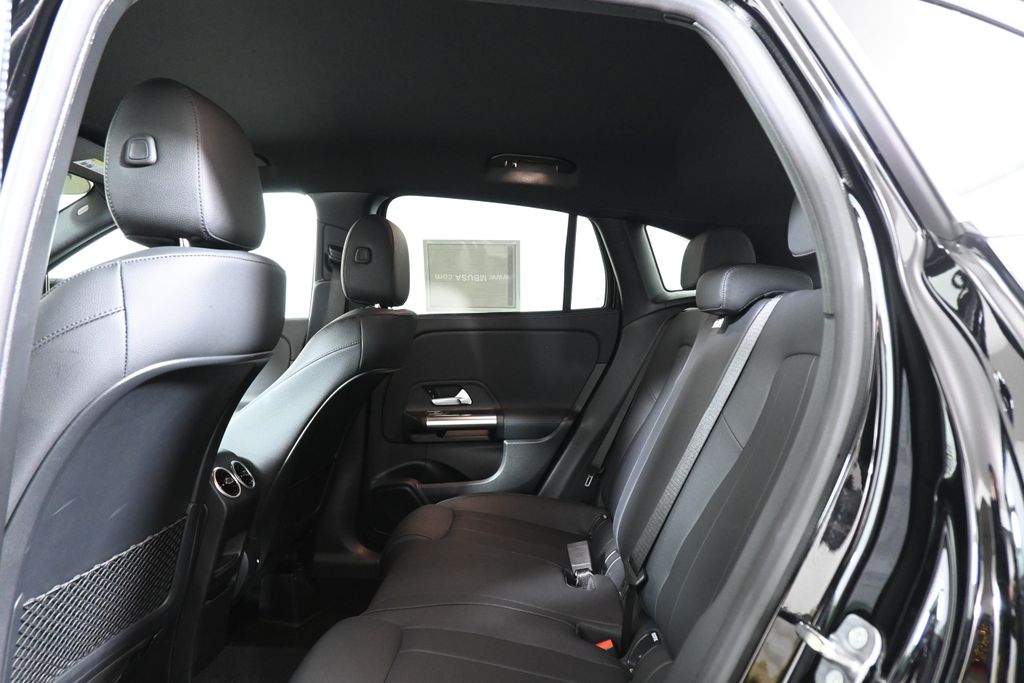 Thumbnail: 2025 Mercedes-Benz GLA - 32