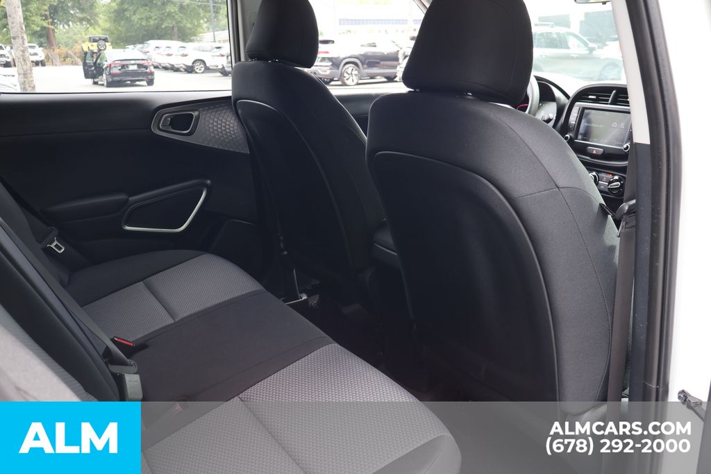 Used 2025 White Kia LX image 22