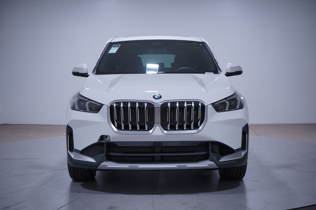 2025 BMW X1 xDrive28i 4