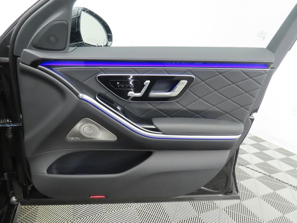 2025 Mercedes-Benz S-Class S 580 26