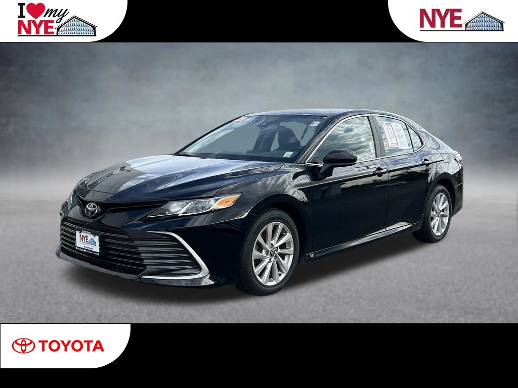 2023 Toyota Camry LE FWD
