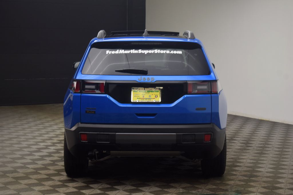 new 2026 Jeep Cherokee car, priced at $43,610