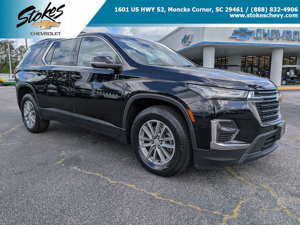 2023 Chevrolet Traverse LT Cloth FWD