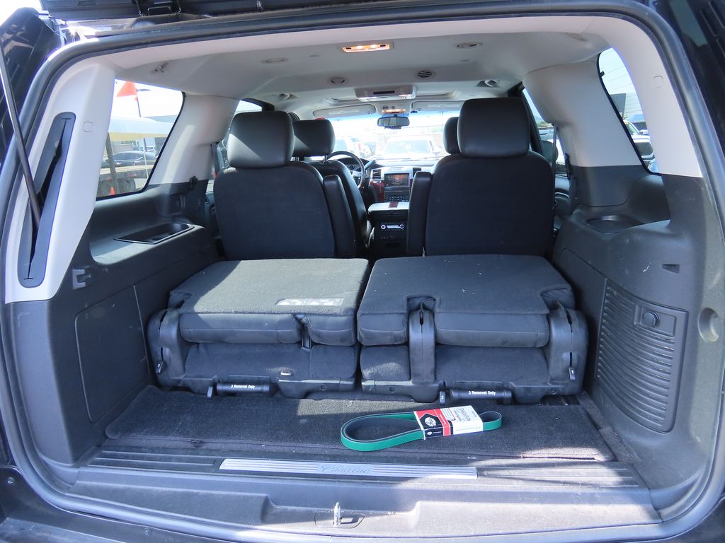 Thumbnail: 2011 Cadillac Escalade - 12