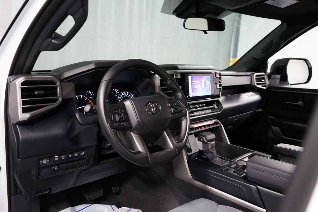Thumbnail: 2025 Toyota Tundra - 12