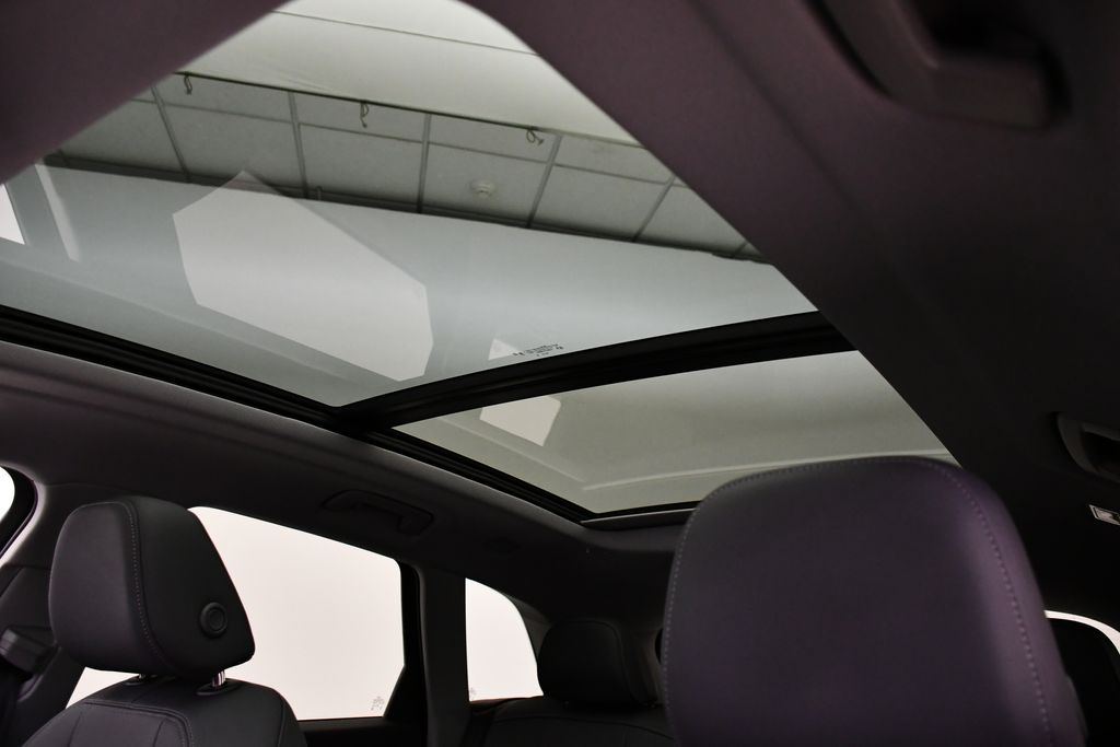 Thumbnail: 2025 Audi Q5 - 17