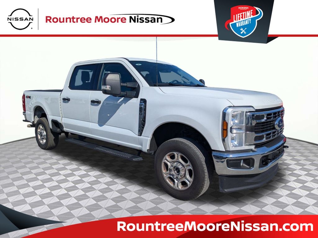 2025 Ford F-250 Super Duty XLT Crew Cab 4WD