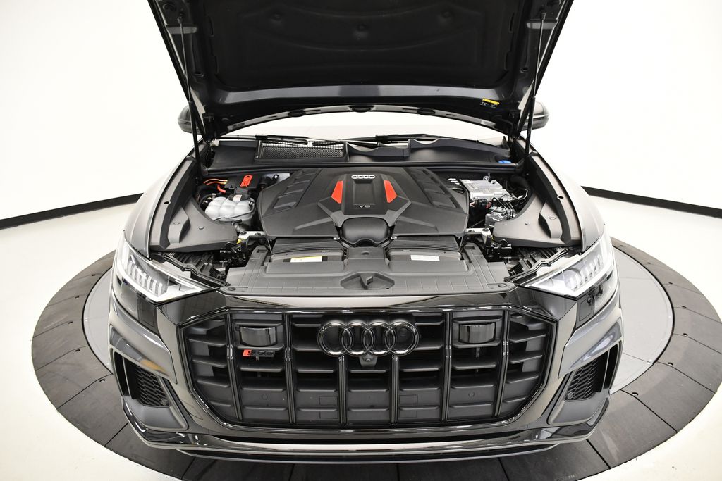 Thumbnail: 2022 Audi SQ8 - 11