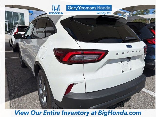 2025 Ford Escape Hybrid